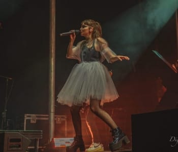 Chvrches-6