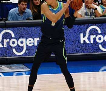 MAVSvsCLIPPERS-15