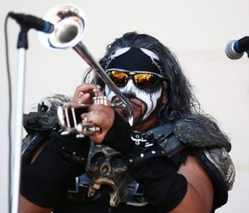 Metalachi-19